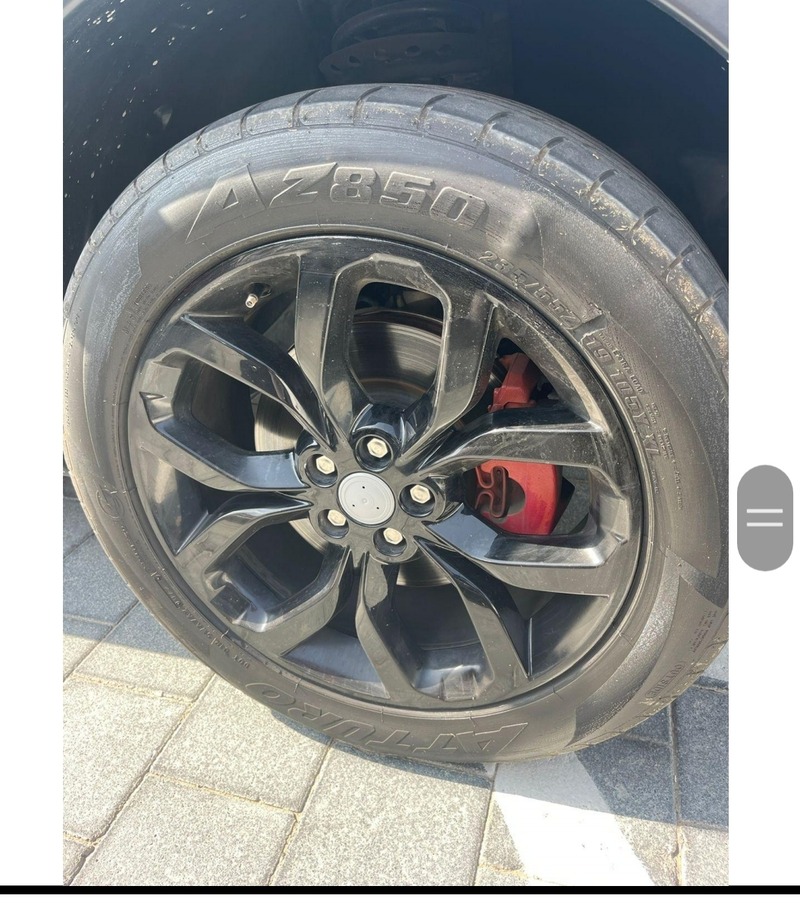 Used 2015 Land Rover Discovery Sport for sale in Dubai